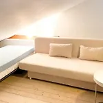 Oder 1-16 Personen Im Blauen Haus Albergue