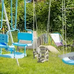 Oder 1-16 Personen Im Blauen Haus Albergue Fehmarn