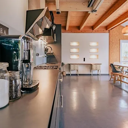 Oder 1-16 Personen Im Blauen Haus *