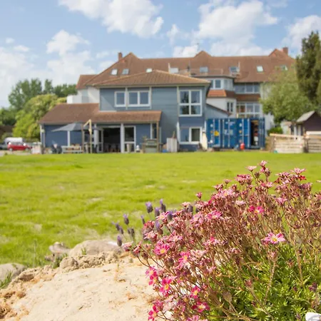 Oder 1-16 Personen Im Blauen Haus Фемарн