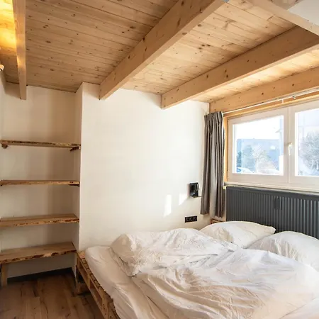 Vandrarhem Oder 1-16 Personen Im Blauen Haus *