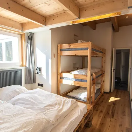 Oder 1-16 Personen Im Blauen Haus