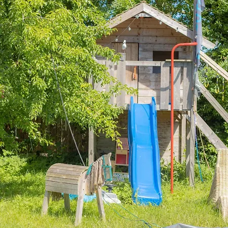 Oder 1-16 Personen Im Blauen Haus Hostel
