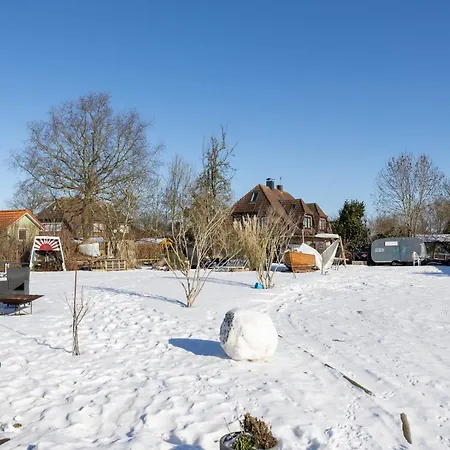 Oder 1-16 Personen Im Blauen Haus Hostel Fehmarn