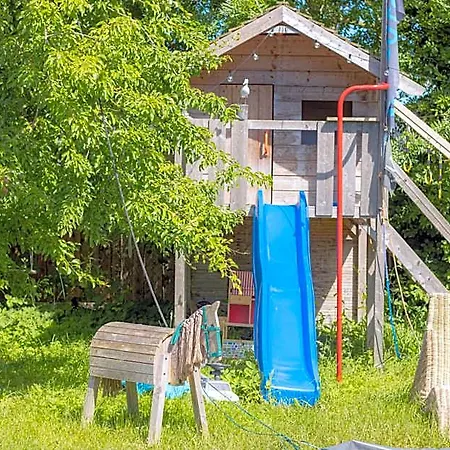 Oder 1-16 Personen Im Blauen Haus Hostel Fehmarn