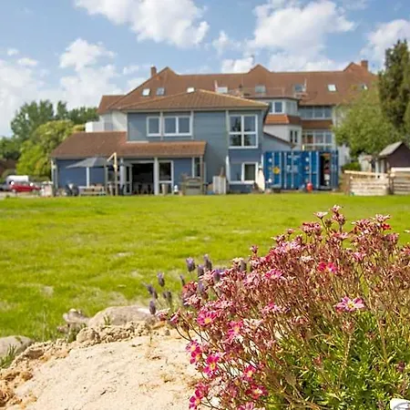 Hostel Oder 1-16 Personen Im Blauen Haus Fehmarn