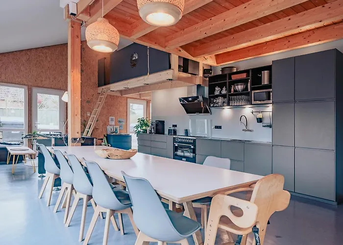 Oder 1-16 Personen Im Blauen Haus *