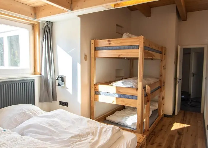 Oder 1-16 Personen Im Blauen Haus