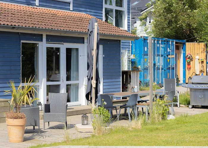 Oder 1-16 Personen Im Blauen Haus