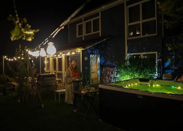 Oder 1-16 Personen Im Blauen Haus Hostel