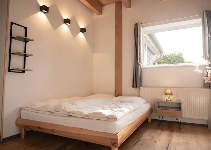 Hostel Oder 1-16 Personen Im Blauen Haus