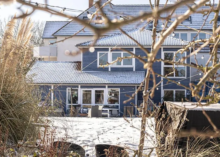 Hostel Oder 1-16 Personen Im Blauen Haus